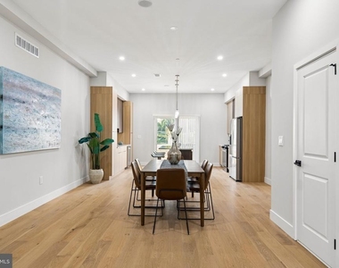 609 E Locust Avenue - Photo Thumbnail 6