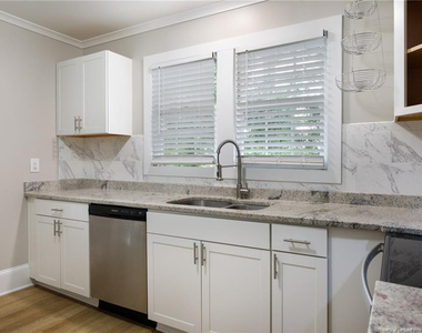 108 Crescent Avenue - Photo Thumbnail 3