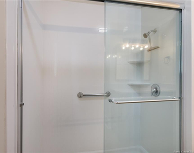 108 Crescent Avenue - Photo Thumbnail 23