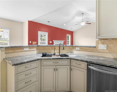31 Craven Court - Photo Thumbnail 12