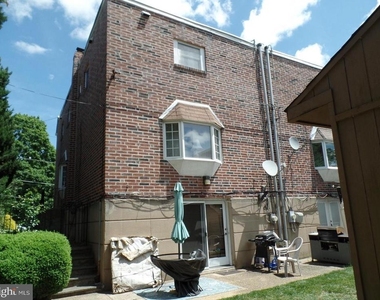 1010 Strahle Street - Photo Thumbnail 22