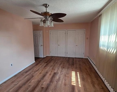 1010 Strahle Street - Photo Thumbnail 9