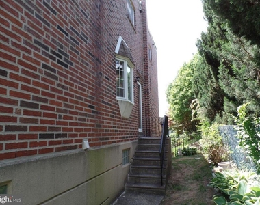1010 Strahle Street - Photo Thumbnail 1