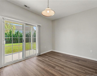 130 Fountain Grove Drive - Photo Thumbnail 6