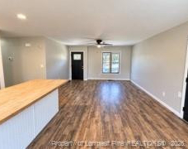 4400 Ivory Court - Photo Thumbnail 7