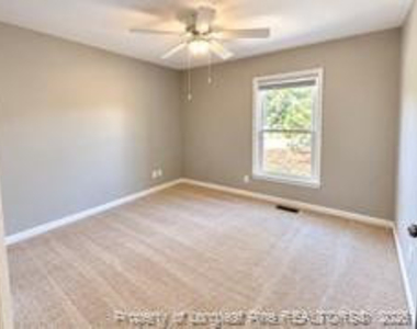 4400 Ivory Court - Photo Thumbnail 9