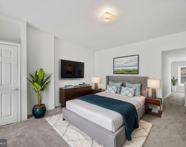 206 Baldwin Street - Photo Thumbnail 28