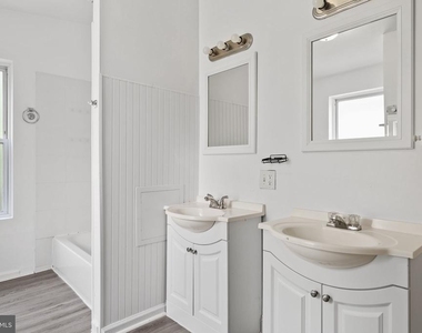 206 Baldwin Street - Photo Thumbnail 16