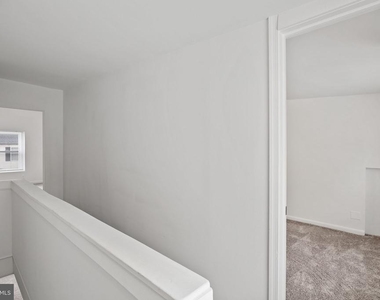 206 Baldwin Street - Photo Thumbnail 24