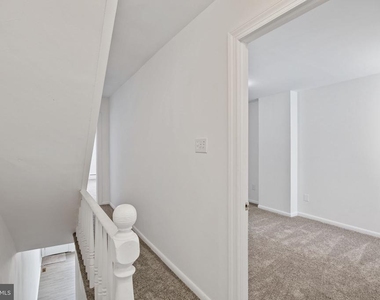 206 Baldwin Street - Photo Thumbnail 14