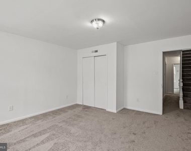 206 Baldwin Street - Photo Thumbnail 23