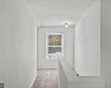 206 Baldwin Street - Photo Thumbnail 31