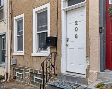206 Baldwin Street - Photo Thumbnail 32