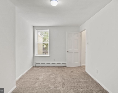 206 Baldwin Street - Photo Thumbnail 20