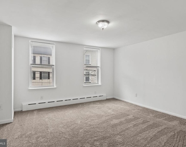 206 Baldwin Street - Photo Thumbnail 22