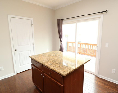 5045 Lalex Lane - Photo Thumbnail 13