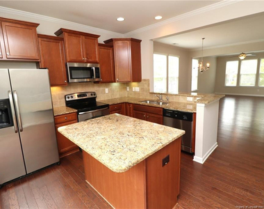5045 Lalex Lane - Photo Thumbnail 15