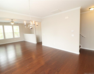 5045 Lalex Lane - Photo Thumbnail 6