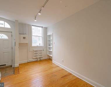 403 S 23rd Street - Photo Thumbnail 5
