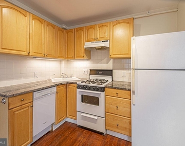 403 S 23rd Street - Photo Thumbnail 3