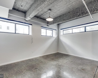 4800 Brown Street - Photo Thumbnail 2