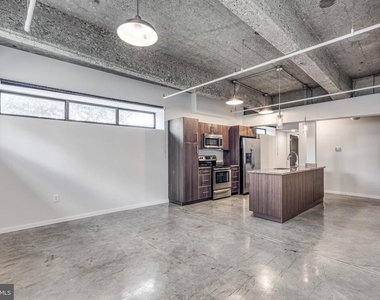 4800 Brown Street - Photo Thumbnail 3