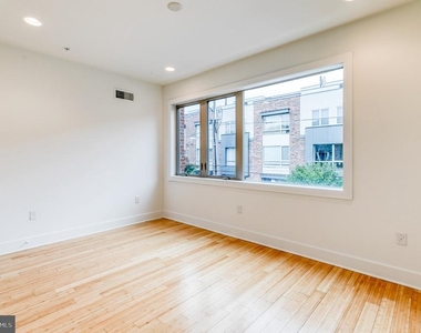 919 N 5th Street - Photo Thumbnail 11