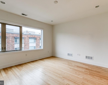 919 N 5th Street - Photo Thumbnail 17