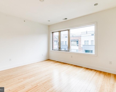 919 N 5th Street - Photo Thumbnail 5
