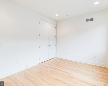 919 N 5th Street - Photo Thumbnail 12