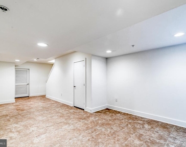 919 N 5th Street - Photo Thumbnail 4