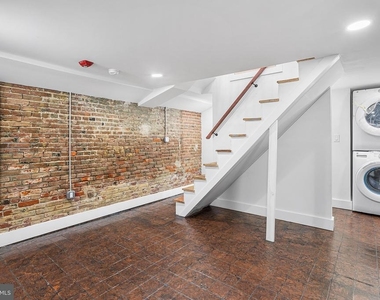 1222 Chancellor Street - Photo Thumbnail 9