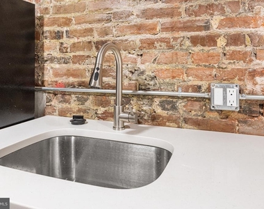 1222 Chancellor Street - Photo Thumbnail 8