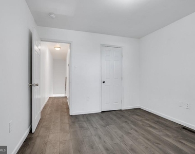 1537 W Stiles Street - Photo Thumbnail 20