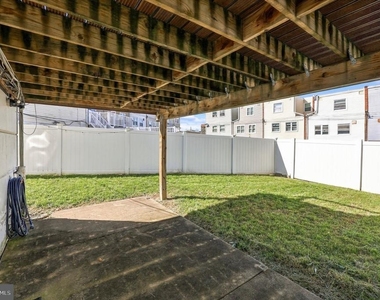 10816 Harrow Road - Photo Thumbnail 32