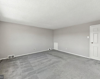 10816 Harrow Road - Photo Thumbnail 16