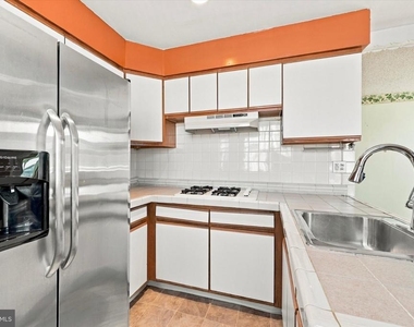 10816 Harrow Road - Photo Thumbnail 12