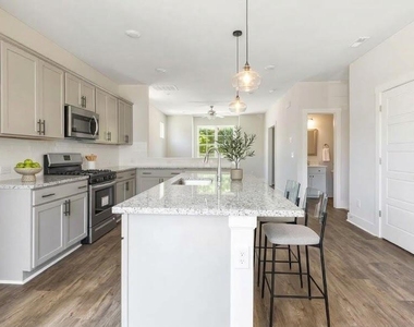 861 S Franklin Street - Photo Thumbnail 2