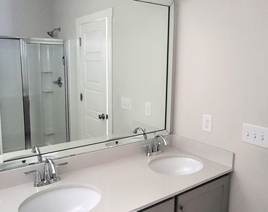 861 S Franklin Street - Photo Thumbnail 12