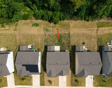 2113 Bethpage Drive - Photo Thumbnail 14
