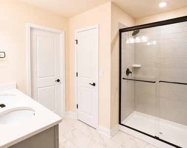 2113 Bethpage Drive - Photo Thumbnail 12