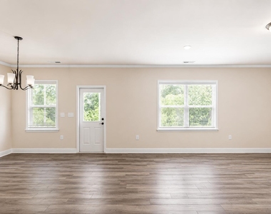 2113 Bethpage Drive - Photo Thumbnail 6