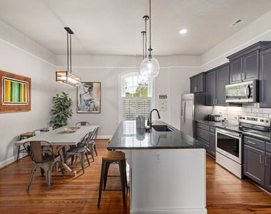 813 Brewer Avenue - Photo Thumbnail 9