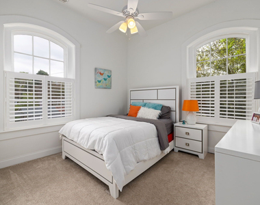 813 Brewer Avenue - Photo Thumbnail 19