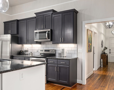813 Brewer Avenue - Photo Thumbnail 10
