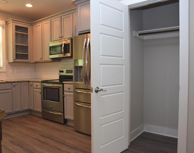 2791 Stone Rock Drive - Photo Thumbnail 14