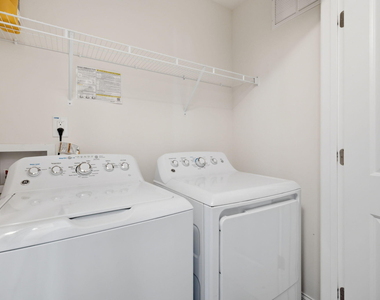 227 E Porthaven Way - Photo Thumbnail 24