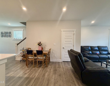 132 Sears Ridge Lane - Photo Thumbnail 8