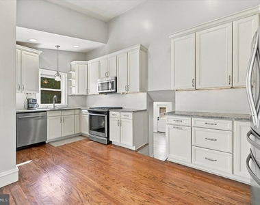 211 Kings Road - Photo Thumbnail 3