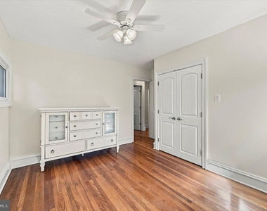 211 Kings Road - Photo Thumbnail 9